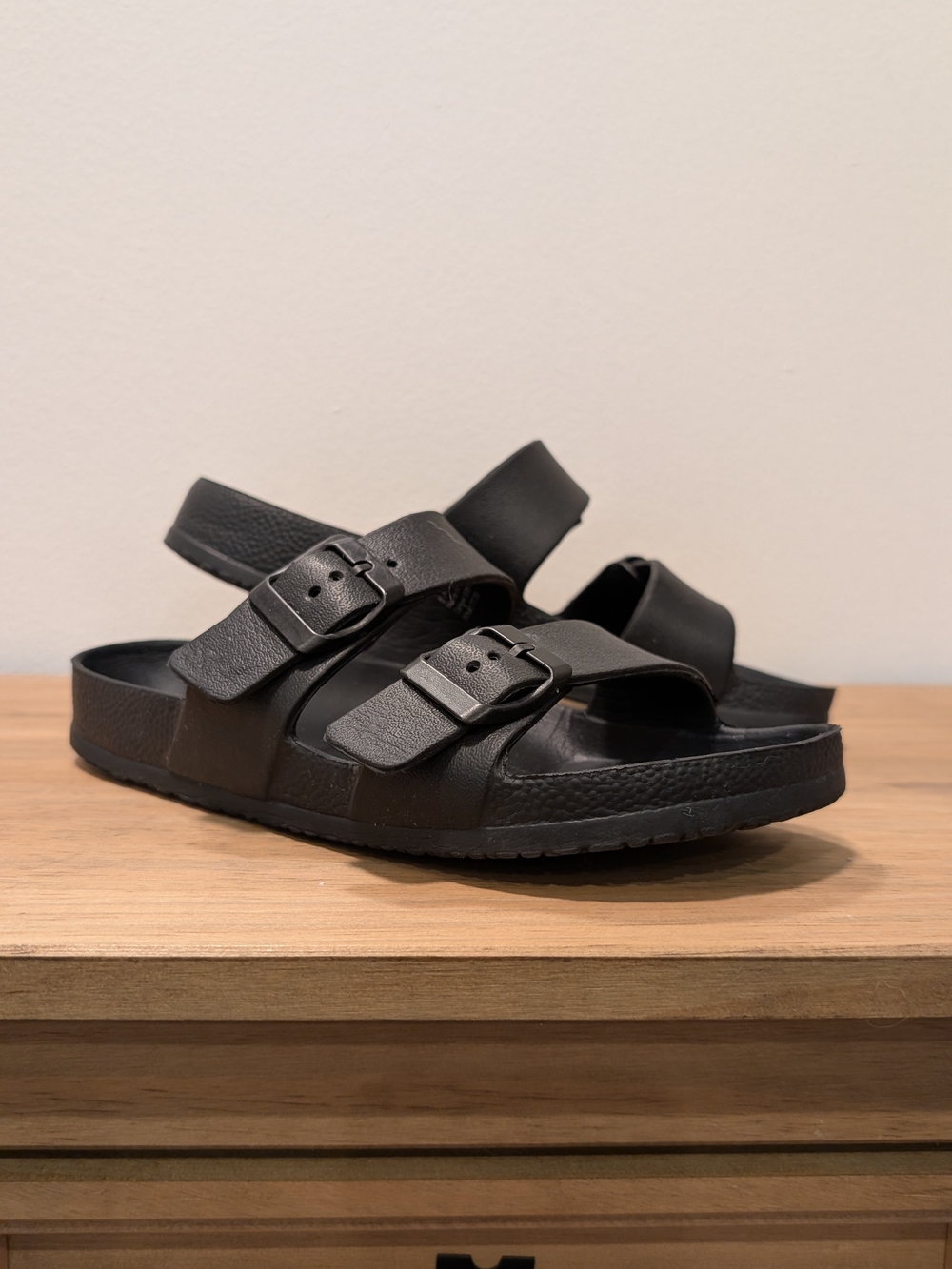 Shade & Shore Black Double-Buckle Slide Sandals